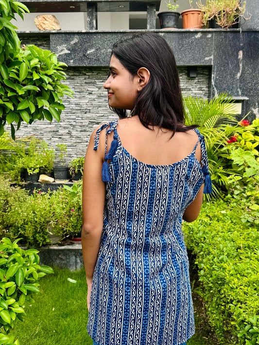 Cotton Royal Blue Noodle Strap Sleeveless Top with Tassel & Side Slit - The Sutra Space