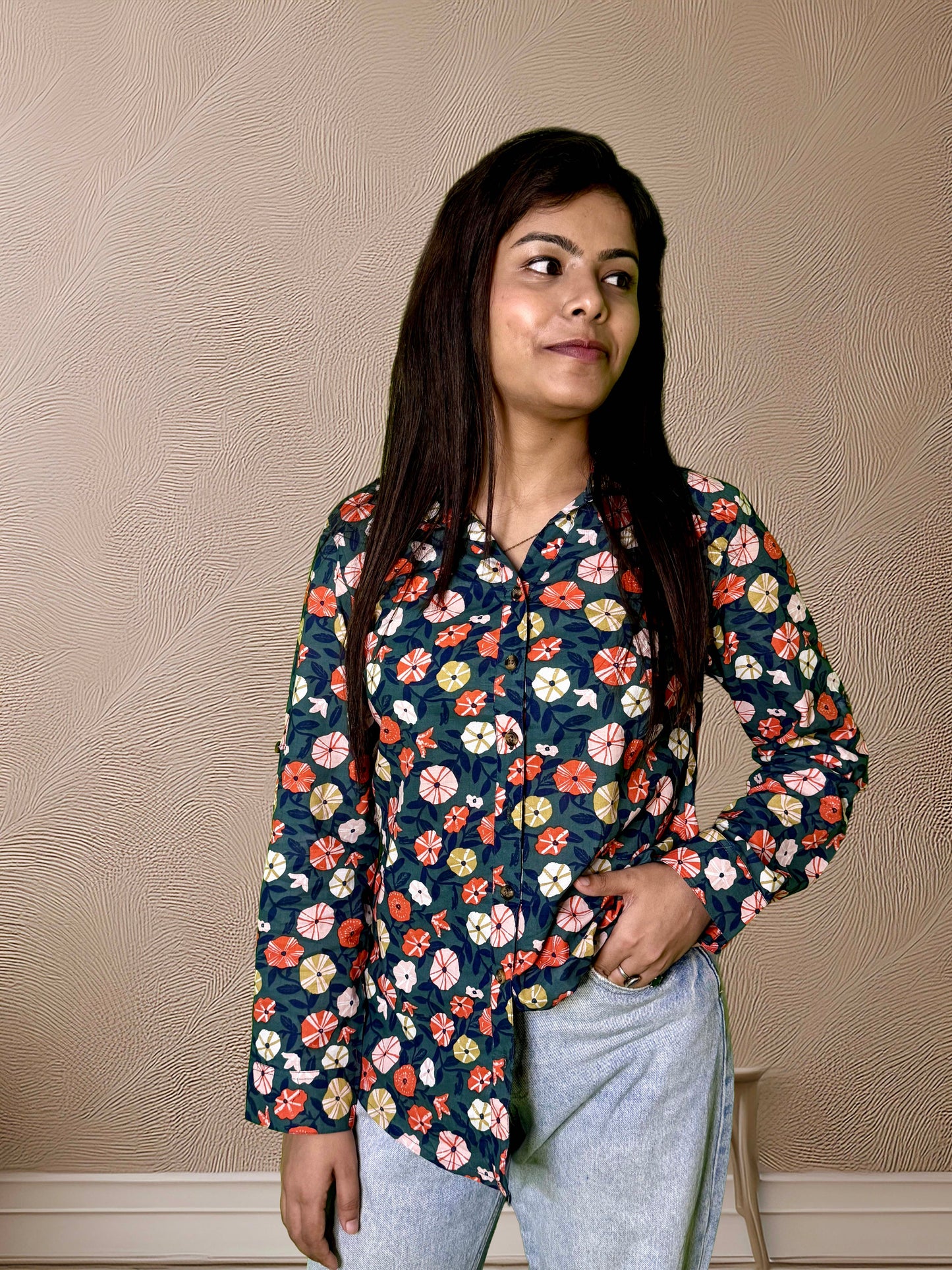 Multi Floral Cotton Shirt – Foldable Sleeves & Darted Fit
