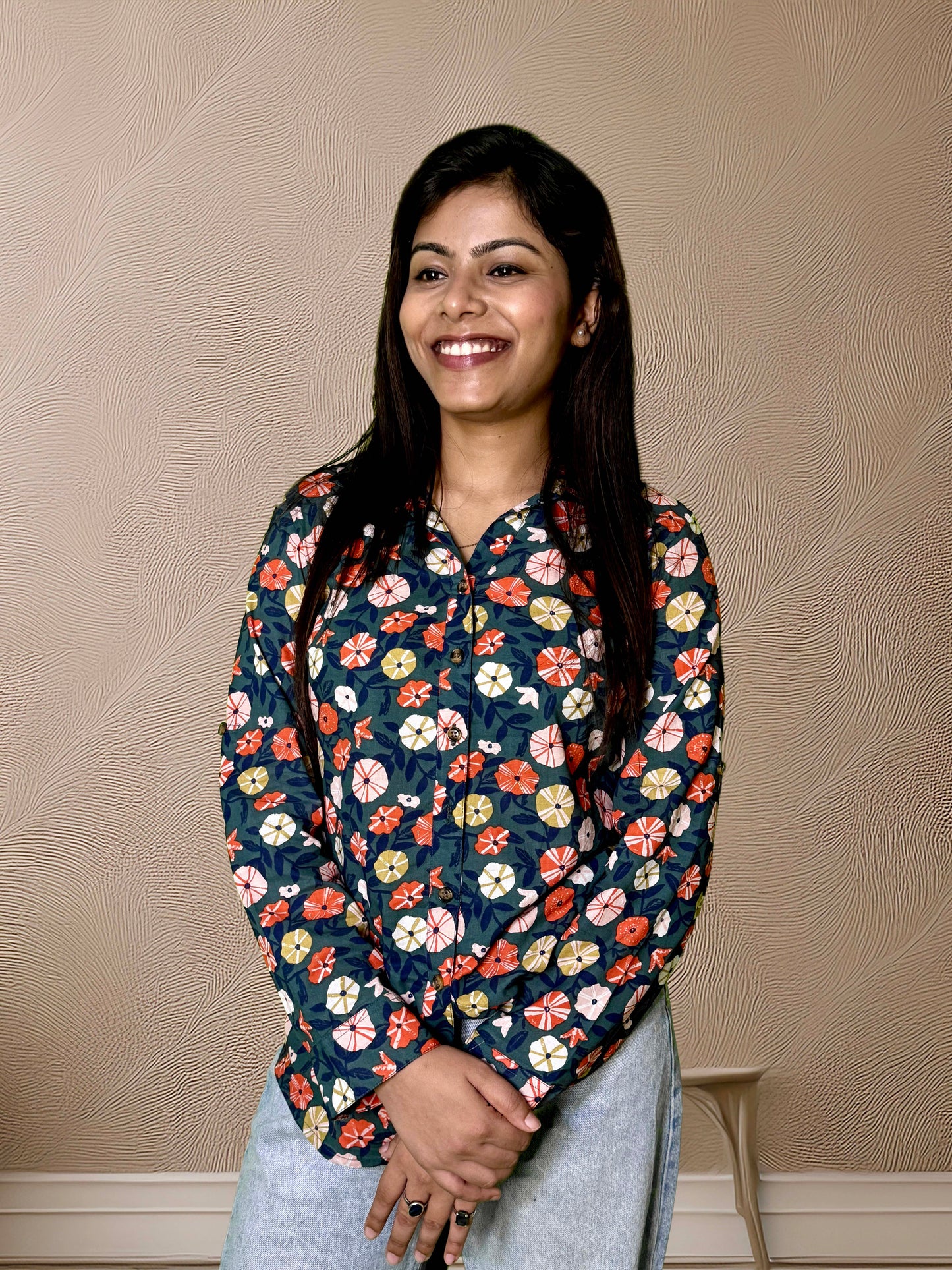 Multi Floral Cotton Shirt – Foldable Sleeves & Darted Fit